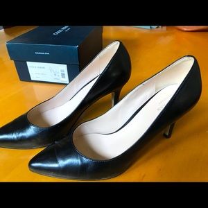 Cole Haan Black pumps sz 8